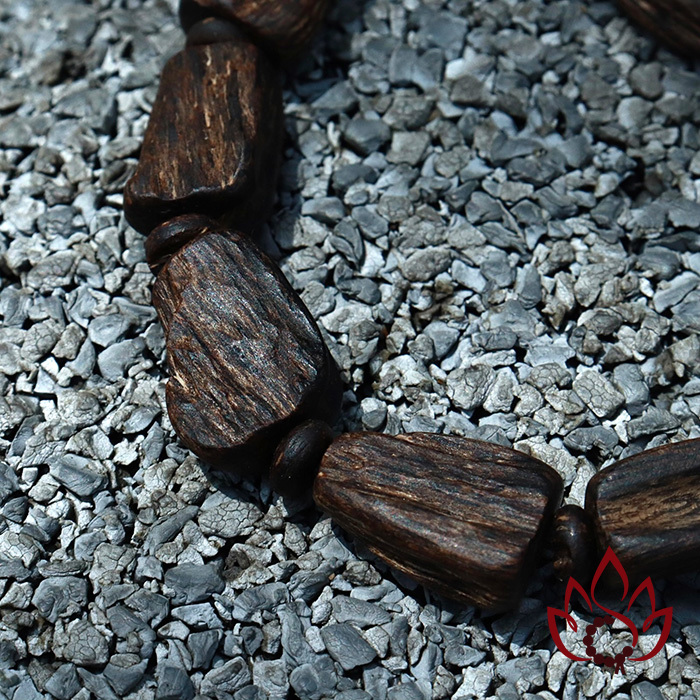 Vòng Trầm Hương Hạt Trúc Thô | Trầm Bì Rễ Chìm Nước